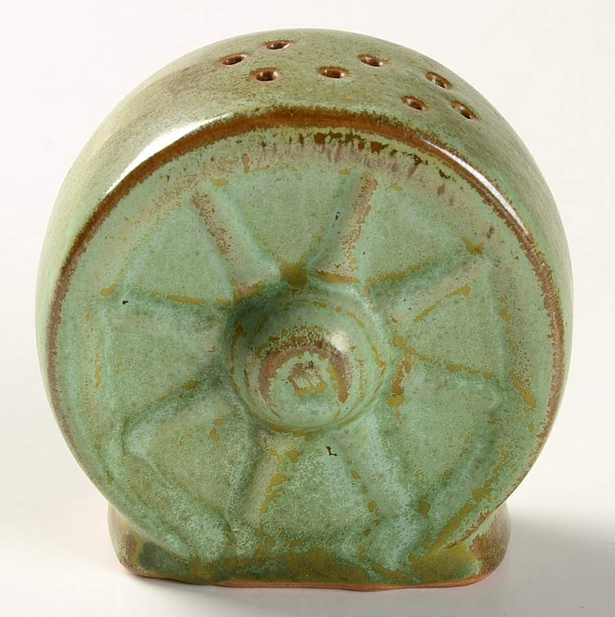 Wagon Wheel Prairie Green Salt Shaker by Frankoma-1
