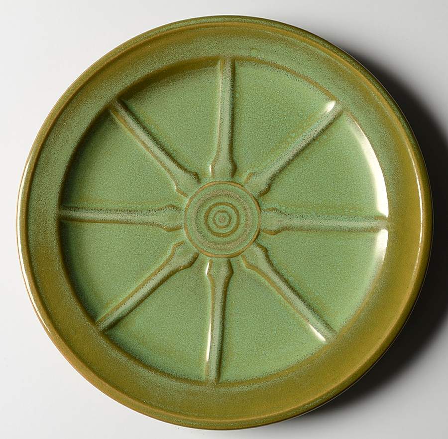 Wagon Wheel Prairie Green Luncheon Plate by Frankoma-1