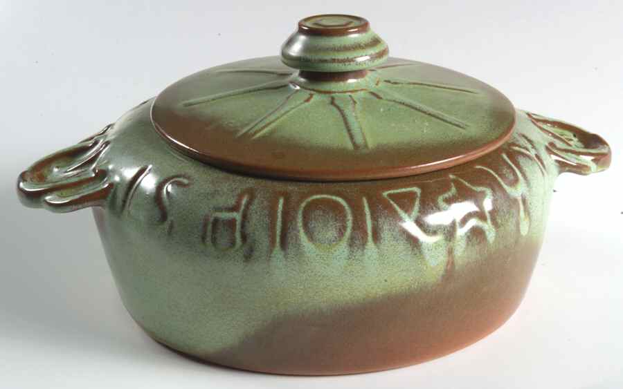 Wagon Wheel Prairie Green Lid for 1.5 Qt Round Casserole by Frankoma-1