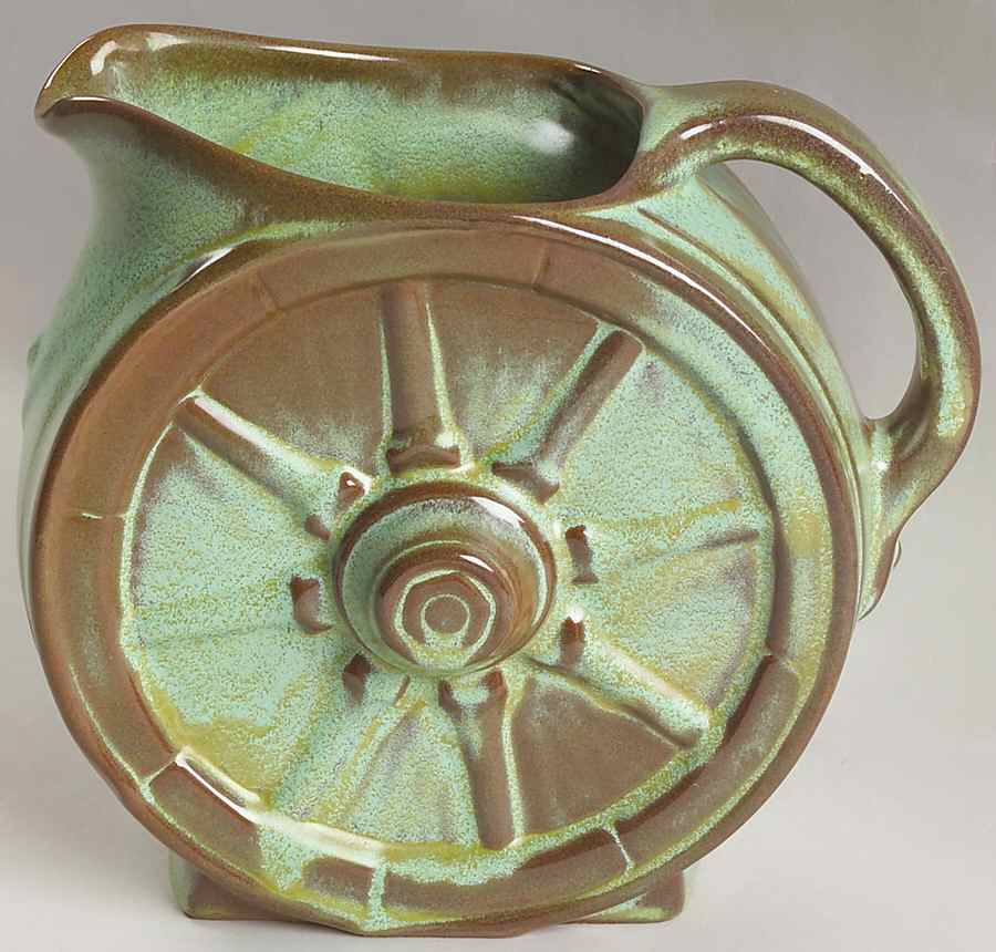 Wagon Wheel Prairie Green 56 Oz Pitcher by Frankoma-1