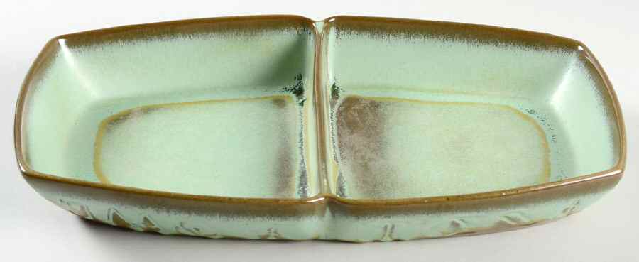 Wagon Wheel Prairie Green 13" Oval Divided Vegetable Bowl by Frankoma-1