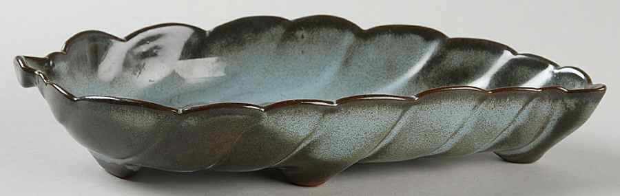 Westwind (Woodland Moss) 9" Leaf Dish by Frankoma-1