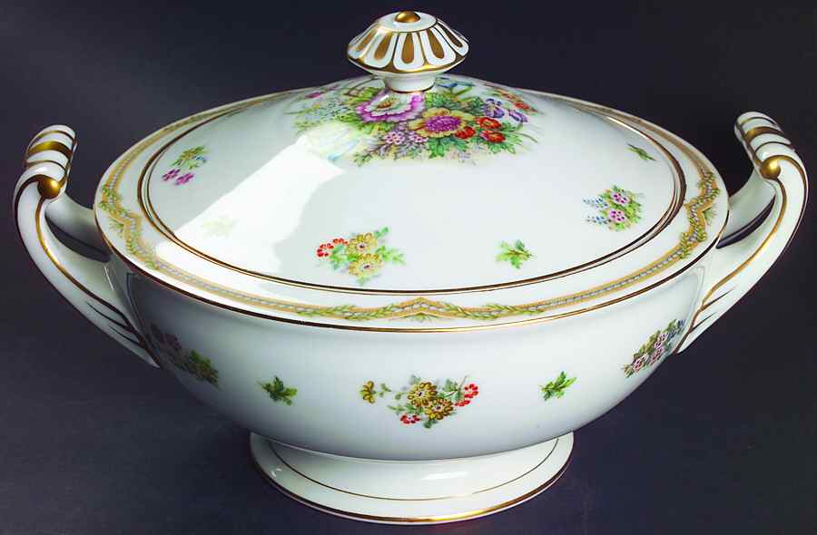 Fleurette Round Covered Vegetable by Fuji-1