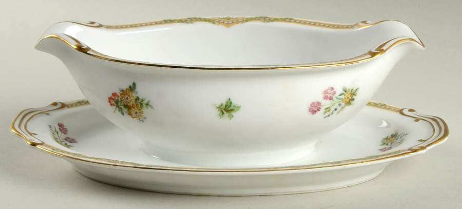 Fleurette Gravy Boat with Attached Underplate by Fuji-1