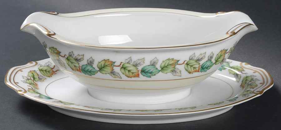 Garland Gravy Boat with Attached Underplate by Fuji-1