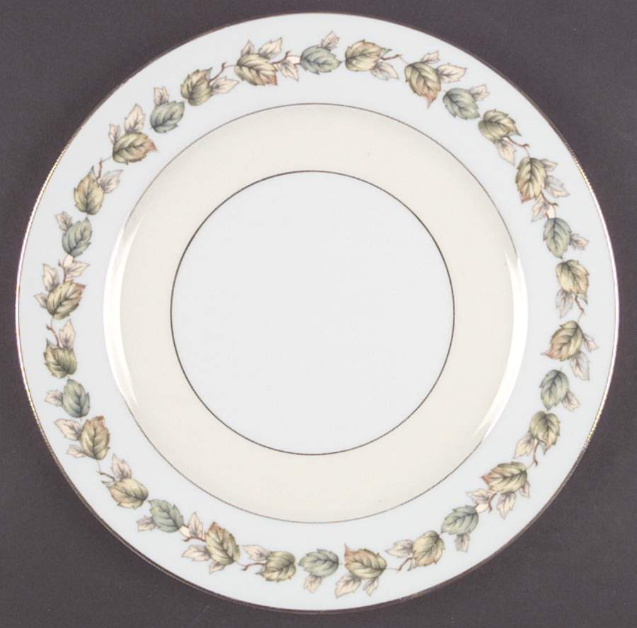 Garland Dinner Plate by Fuji-1