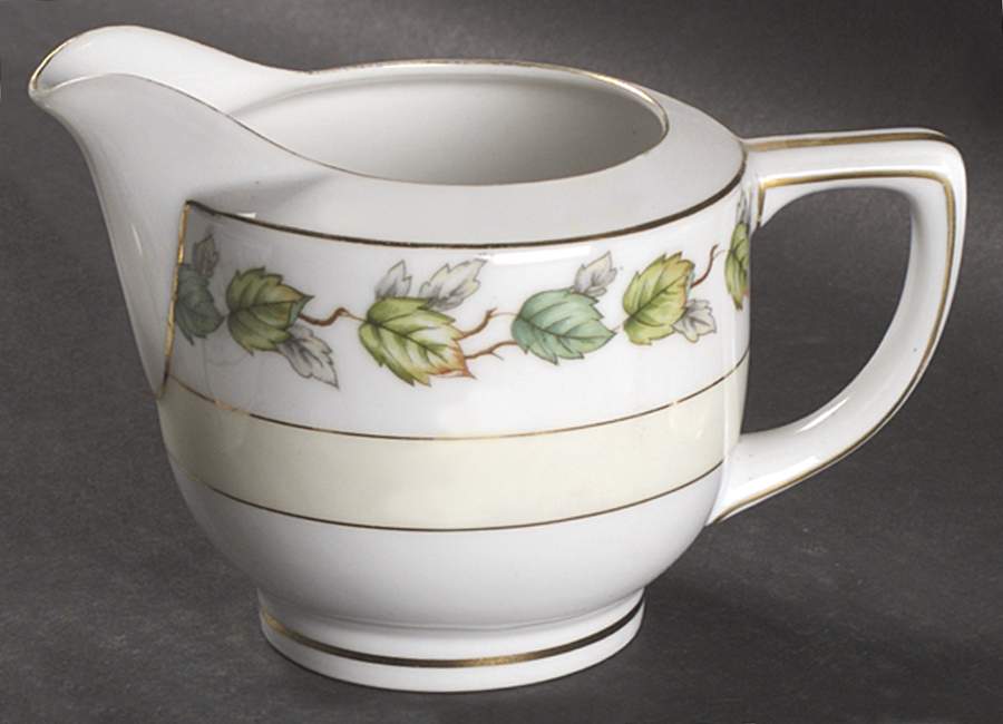 Garland Creamer by Fuji-1
