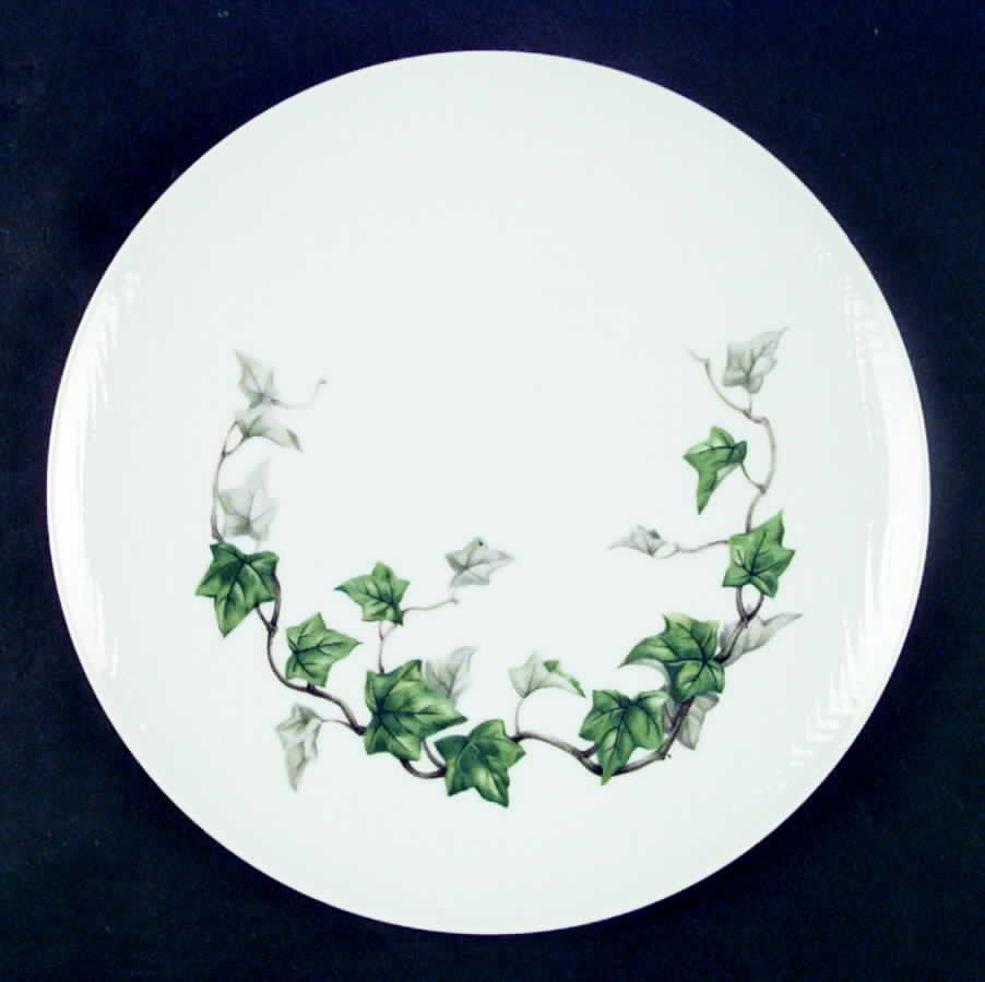 Ivy Dinner Plate by Fuji-1