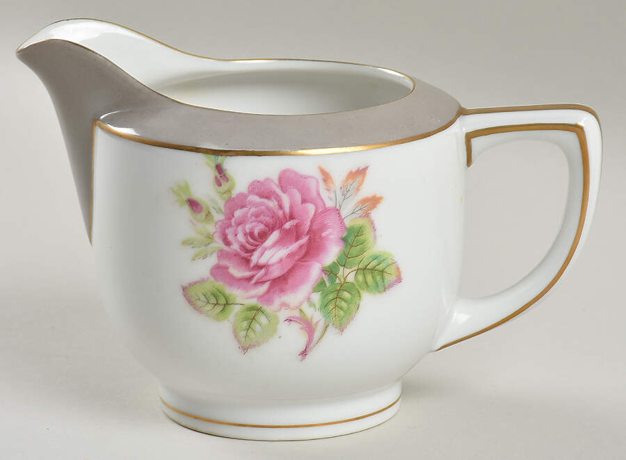 Mayflower Creamer by Fuji-1