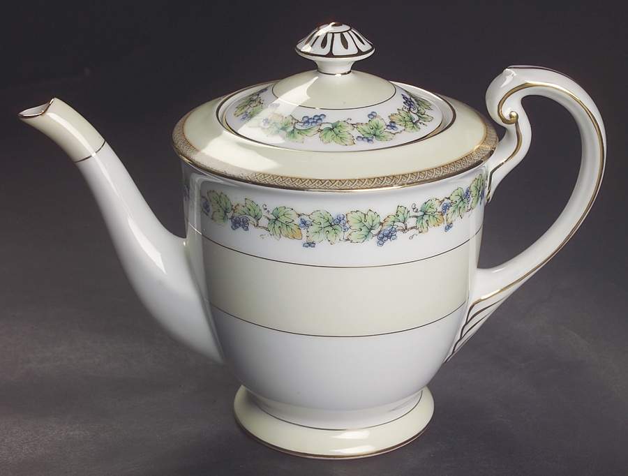Orchard Teapot & Lid by Fuji-1