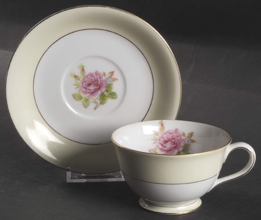 Rosette Footed Cup & Saucer Set by Fuji-1