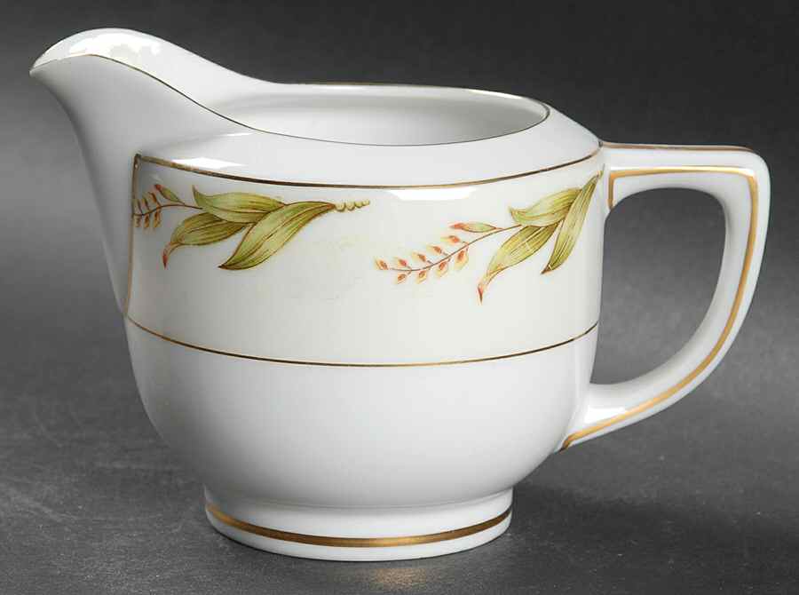Tropic Leaf Creamer by Fuji-1
