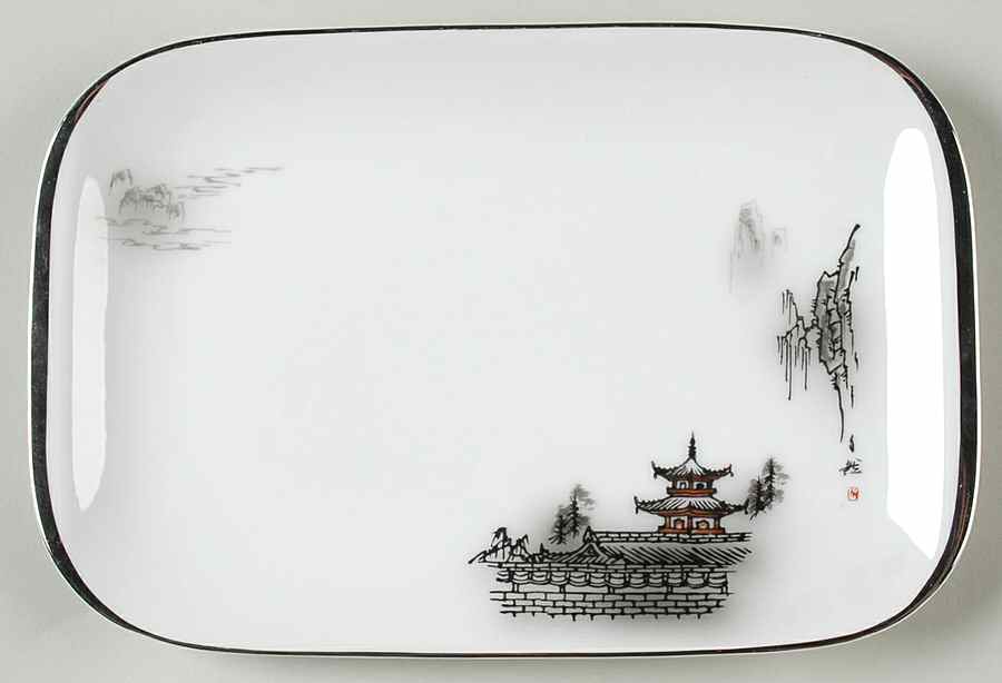 2151 Underplate for Gravy Boat by Fukagawa-1