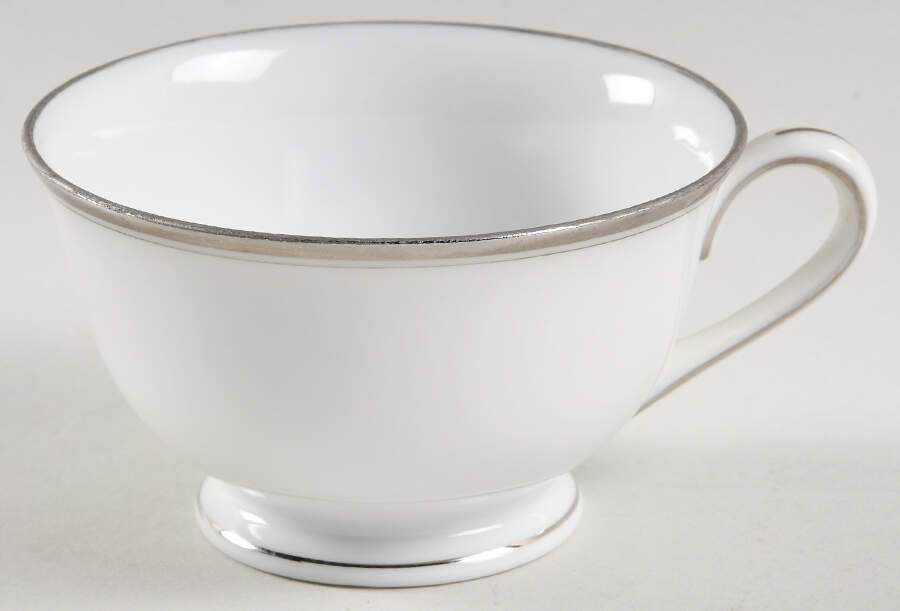 400p Footed Cup by Fukagawa-1