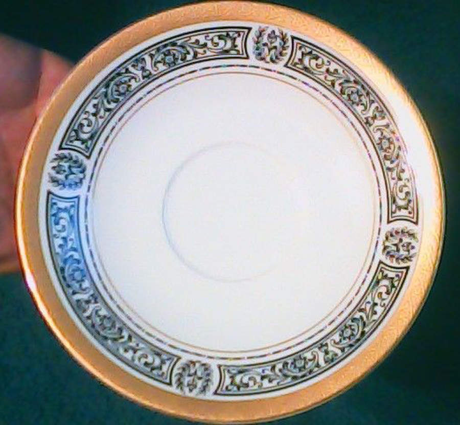 8316 Saucer by Fukagawa-1