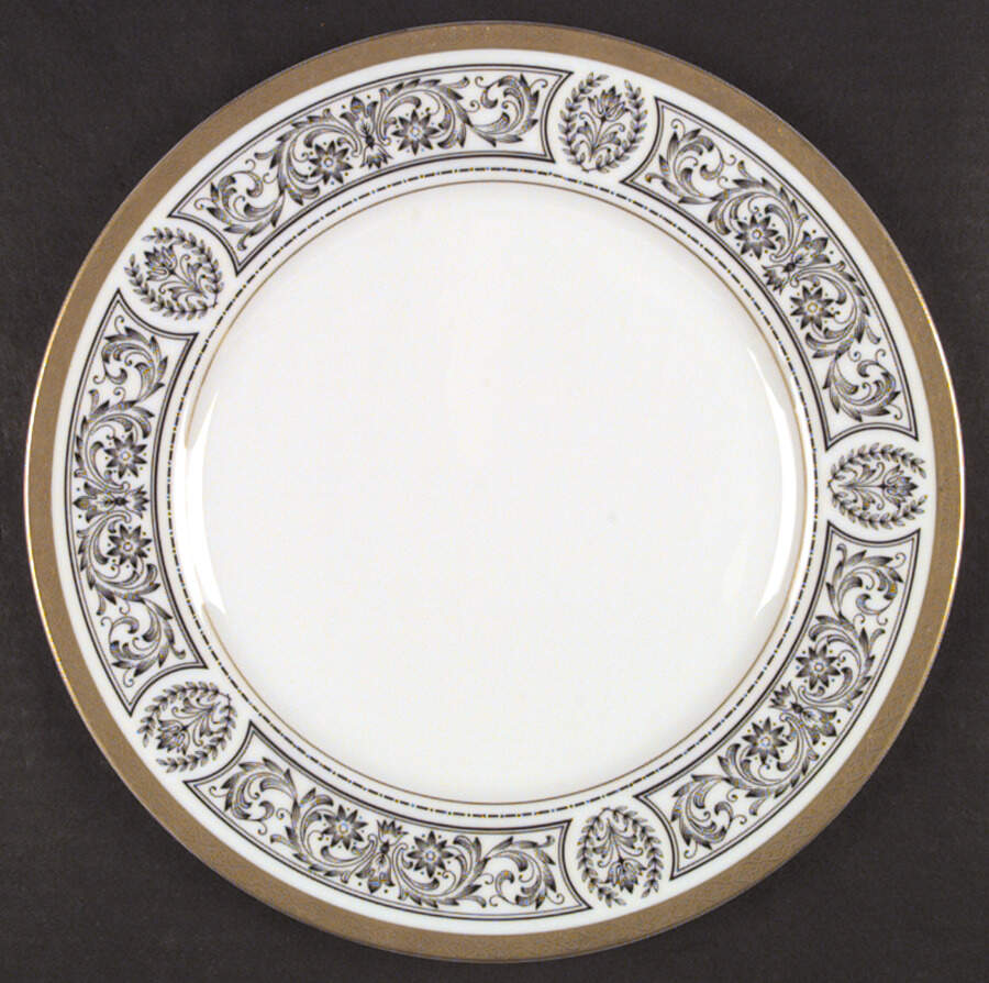 8316 Dinner Plate by Fukagawa-1