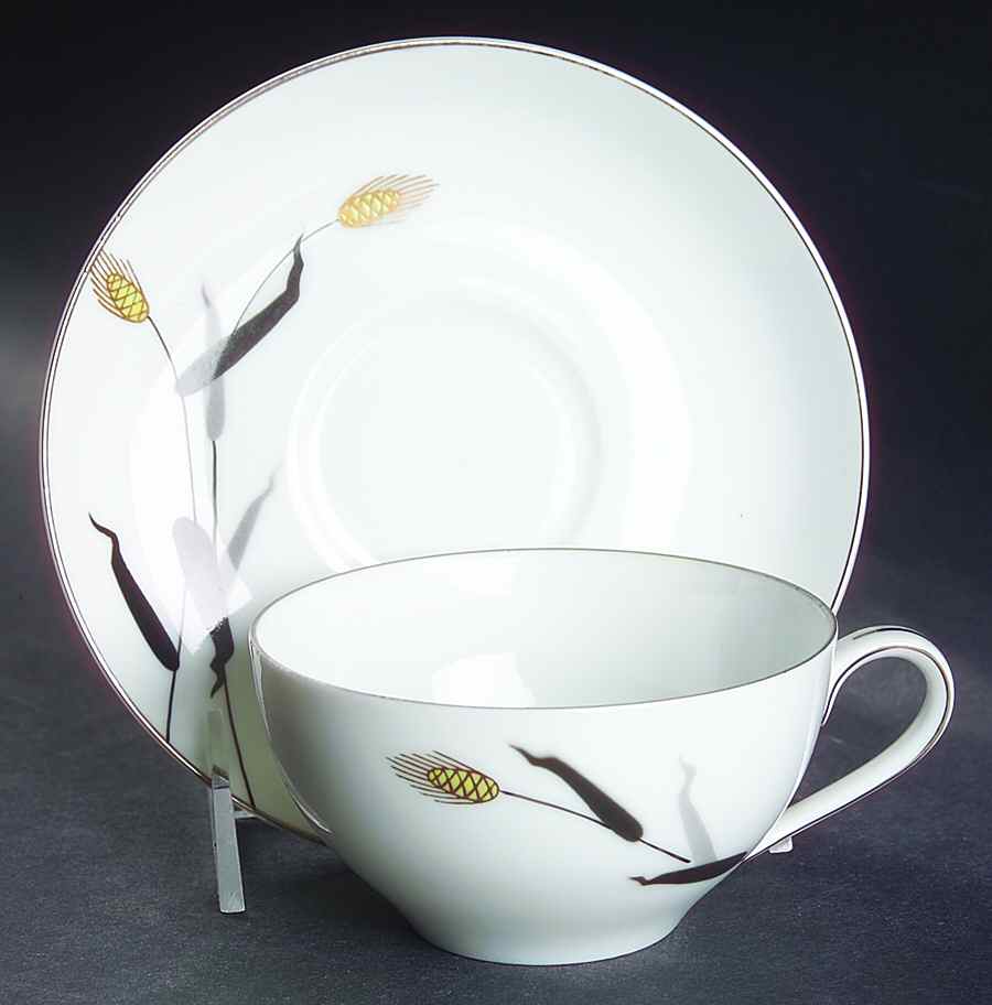 Gold Wave Flat Cup & Saucer Set by Fukagawa-1