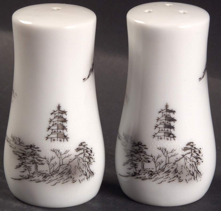 Landscape Salt & Pepper Set by Fukagawa-1