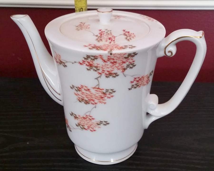 Maple (Coupe) Mini Teapot & Lid by Fukagawa-1