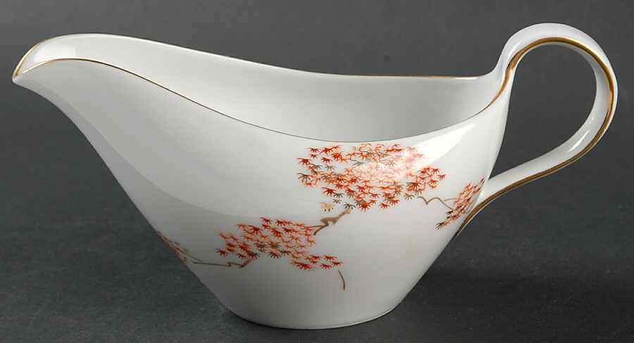 Maple (Coupe) Creamer by Fukagawa-1