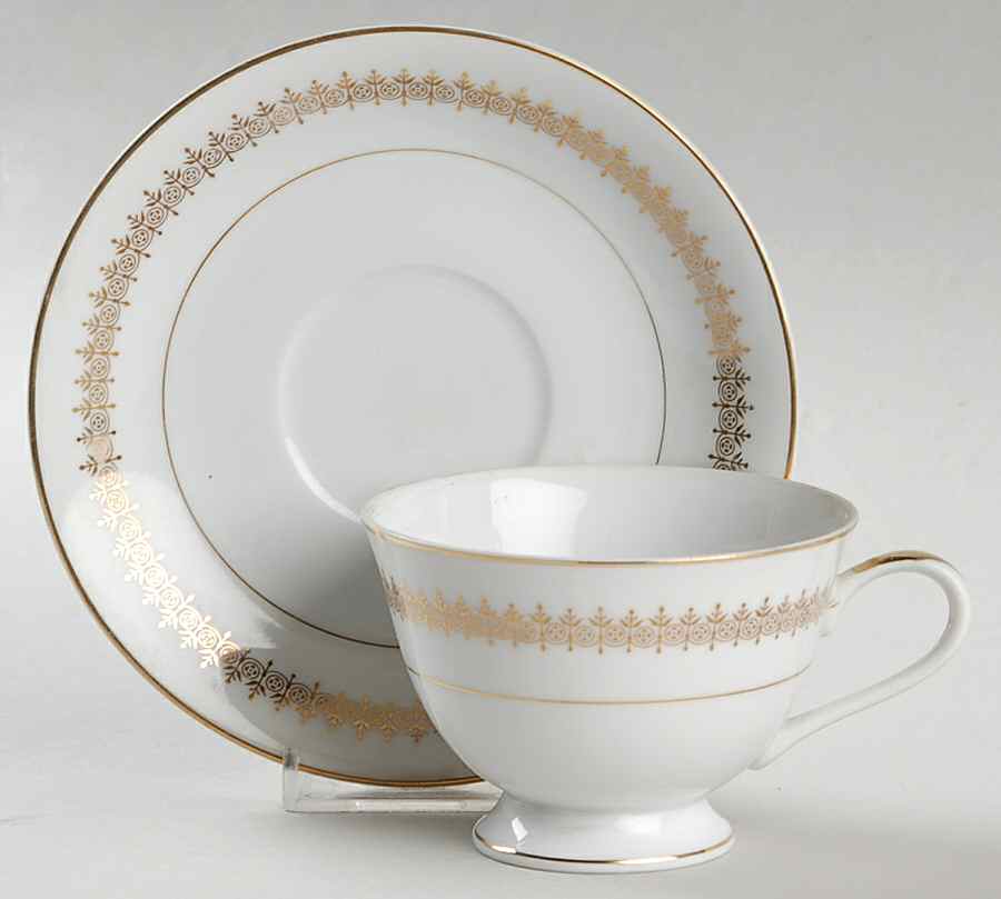 Royal Garden Footed Cup & Saucer Set by Fukagawa-1