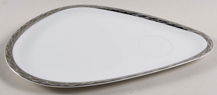 Silver Lichen Snack Plate by Fukagawa-1