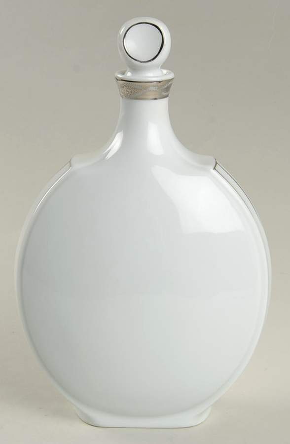 Silver Lichen Sakebottle with Lid by Fukagawa-1