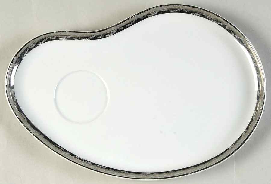 Silver Lichen Snack Plate by Fukagawa-1