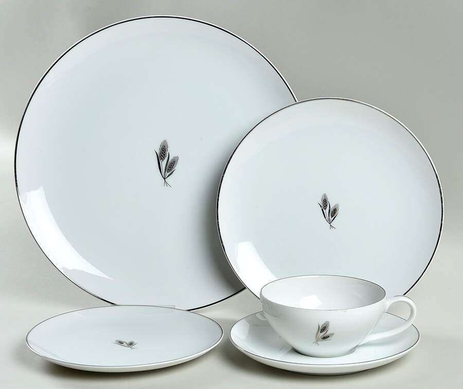 Silver Wheat 40 Piece Estate Set by Fukagawa-1