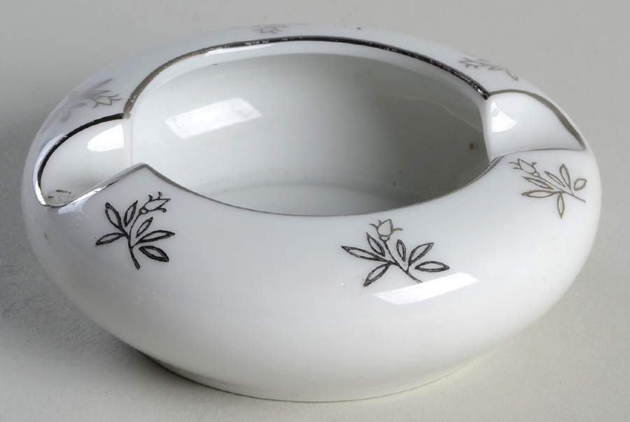 White Rose Small Ashtray by Fukagawa-1