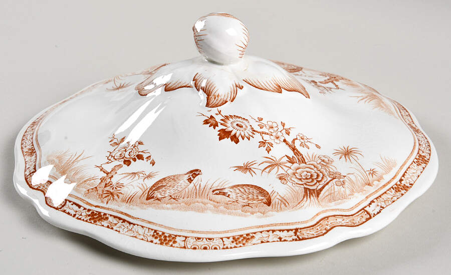 Quail Brown Lid for Round Vegetable by Furnivals-1