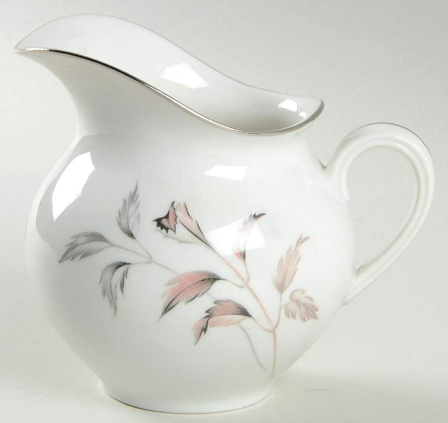 Illusion Creamer by Furstenberg-1