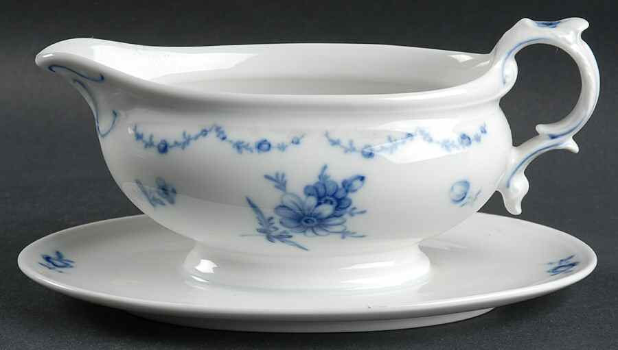 Lottine Gravy Boat with Attached Underplate by Furstenberg-1