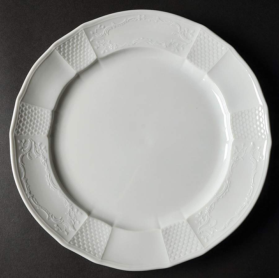 Solitude Luncheon Plate by Furstenberg-1