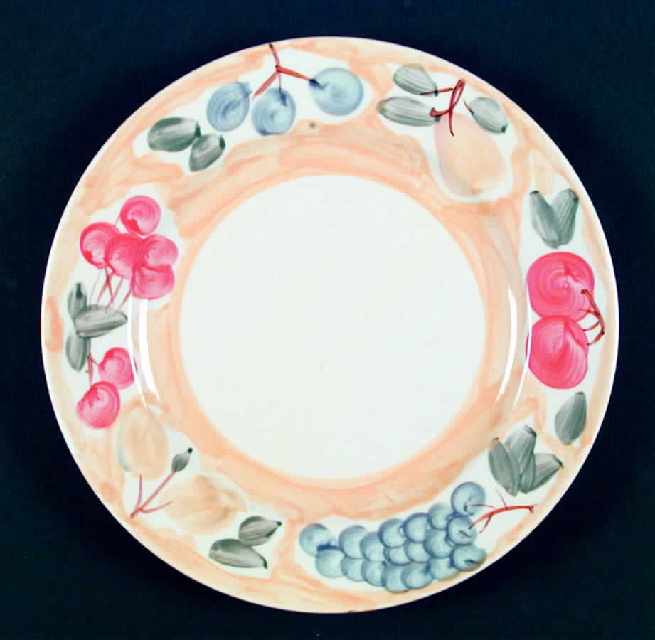 Bari Dinner Plate by Farberware-1