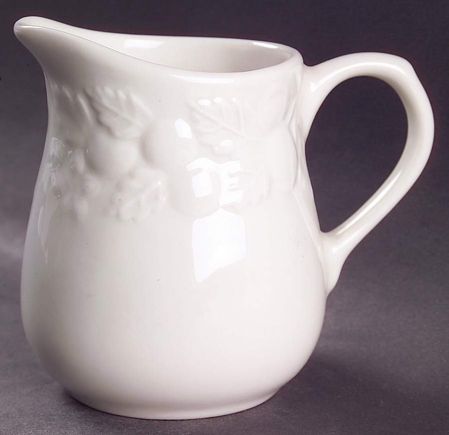 Blanc Sur Blanc Creamer by Farberware-1