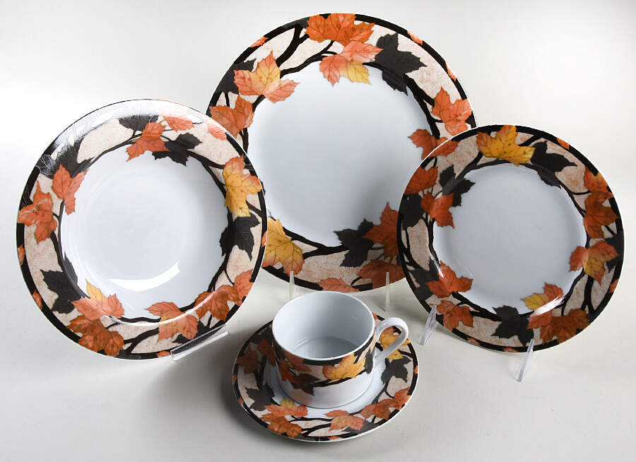 Leaves 5 Piece Place Setting by Farberware-1