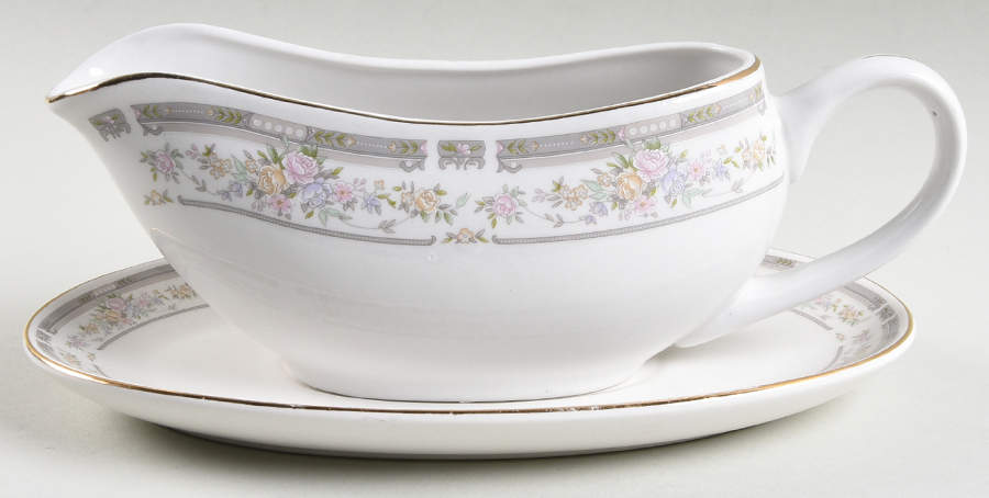 Southampton (Design Off Edge) Gravy Boat & Underplate by Farberware-1