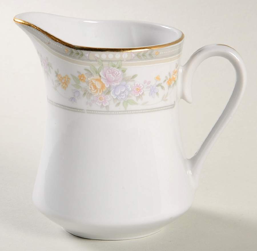 Southampton (Design Off Edge) Creamer by Farberware-1