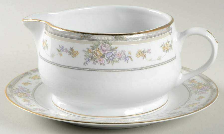 Southampton (Design Off Edge) Gravy Boat & Underplate by Farberware-1