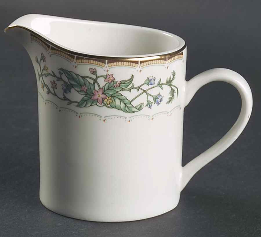 Wellesley Creamer by Farberware-1