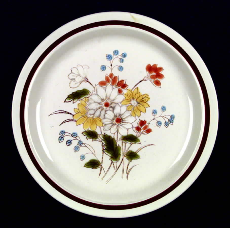Early Summer Dinner Plate by Four Seasons-1