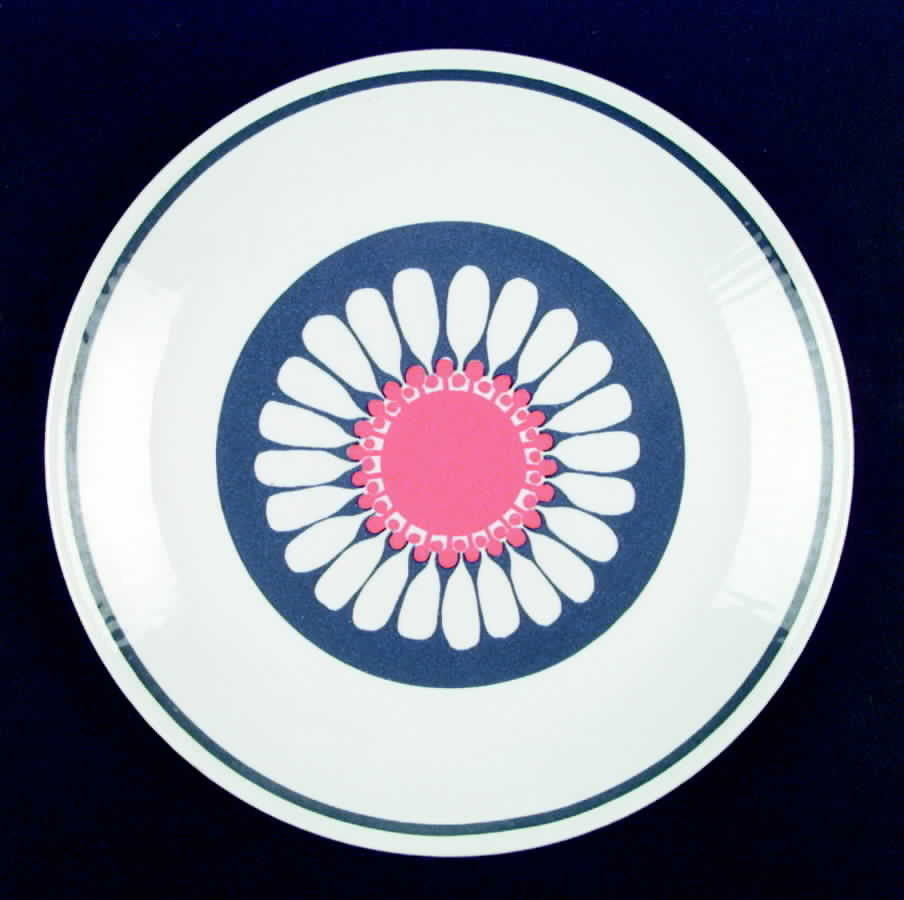 Daisy Dinner Plate by Figgjo (Norway)-1