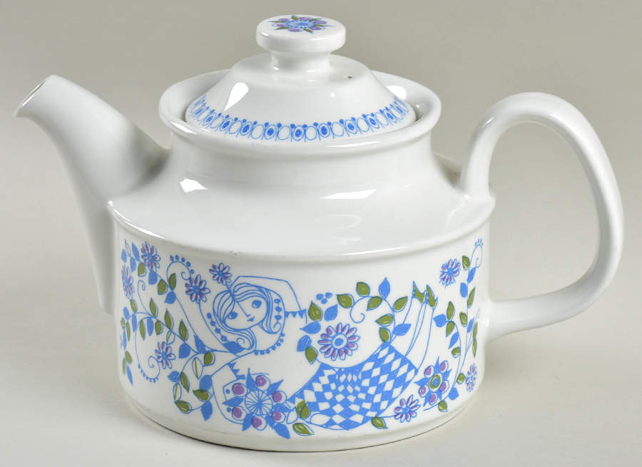 Lotte (Coupe) Teapot & Lid by Figgjo (Norway)-1