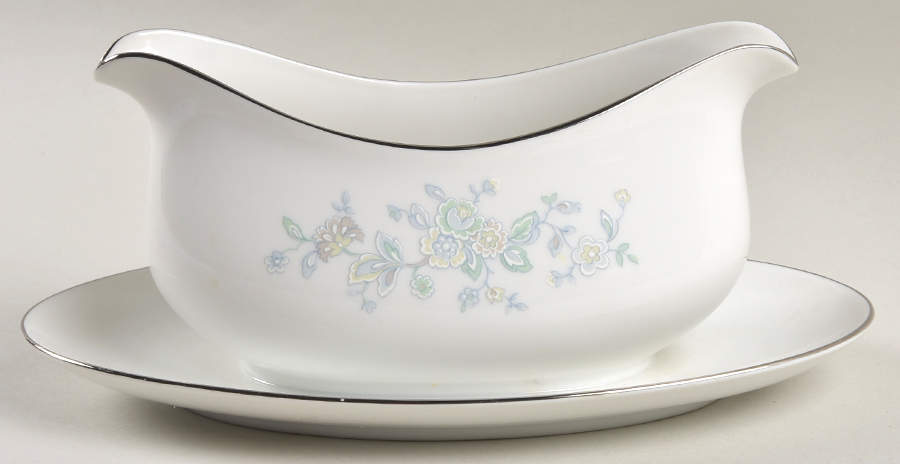 Carolee Gravy Boat with Attached Underplate by Four Crown-1