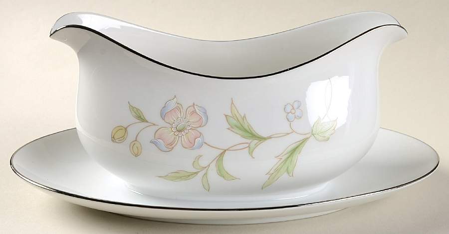 Cherbourg Gravy Boat with Attached Underplate by Four Crown-1
