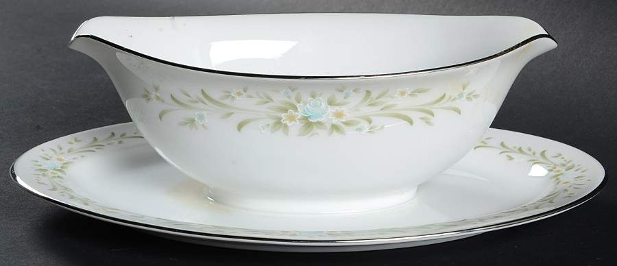 Claridge Gravy Boat with Attached Underplate by Four Crown-1