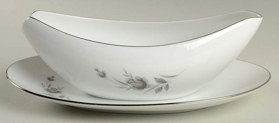 Darien Gravy Boat & Underplate/Relish by Four Crown-1