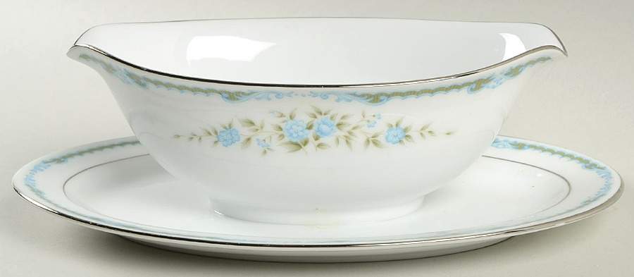 Lexington Gravy Boat with Attached Underplate by Four Crown-1