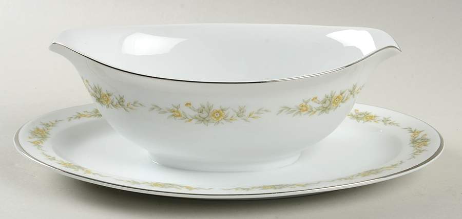 Westchester Gravy Boat with Attached Underplate by Four Crown-1